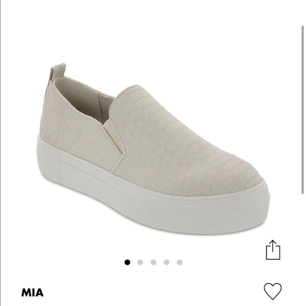 Mia platform snake skin sneaker